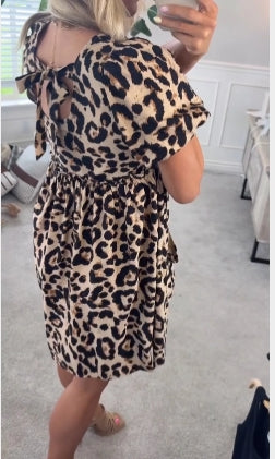 Vestido casual para mulher com estampado de leopardo e gola redonda