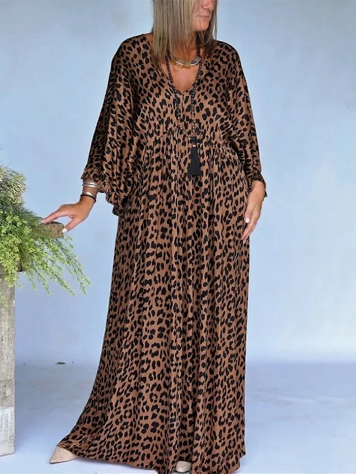 Vestido largo, elegante e confortável com padrão leopardo