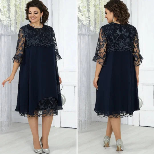 Vestido de mulher em chiffon bordado com retalhos e gola redonda