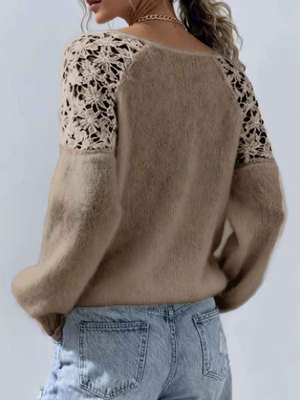 Camisola de senhora ombro a ombro com detalhes em renda