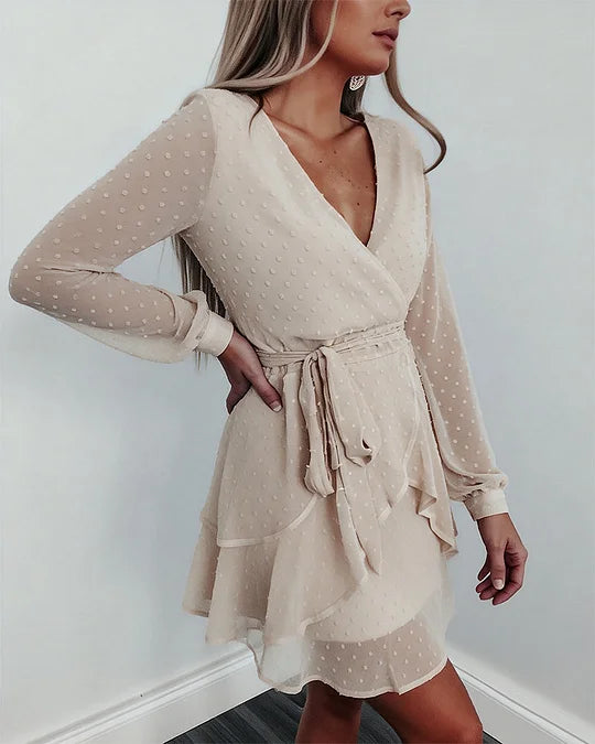 Vestido versátil com decote em V e estampado floral tridimensional