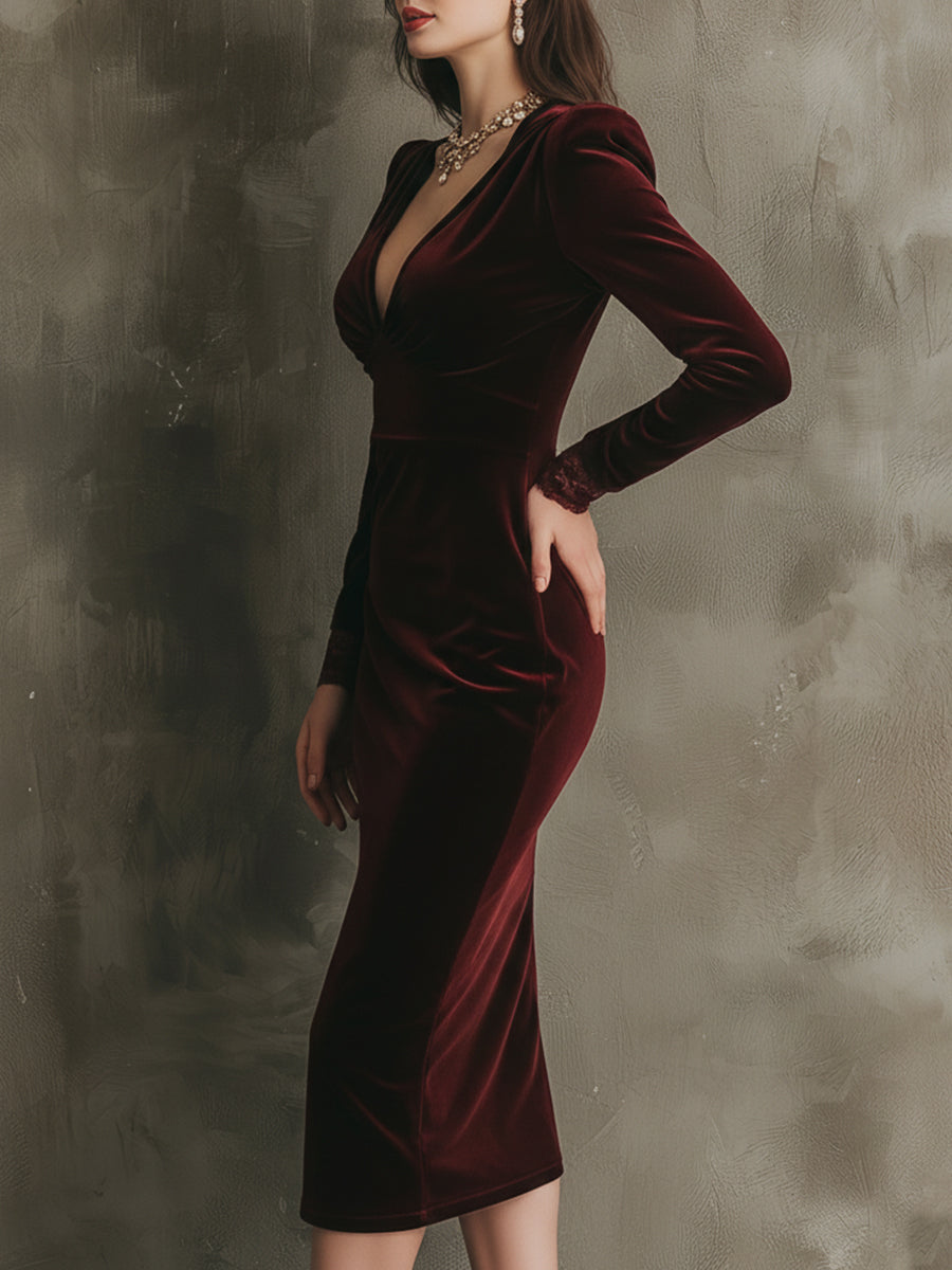 Vestido midi em veludo com renda, discretamente luxuoso e elegante.