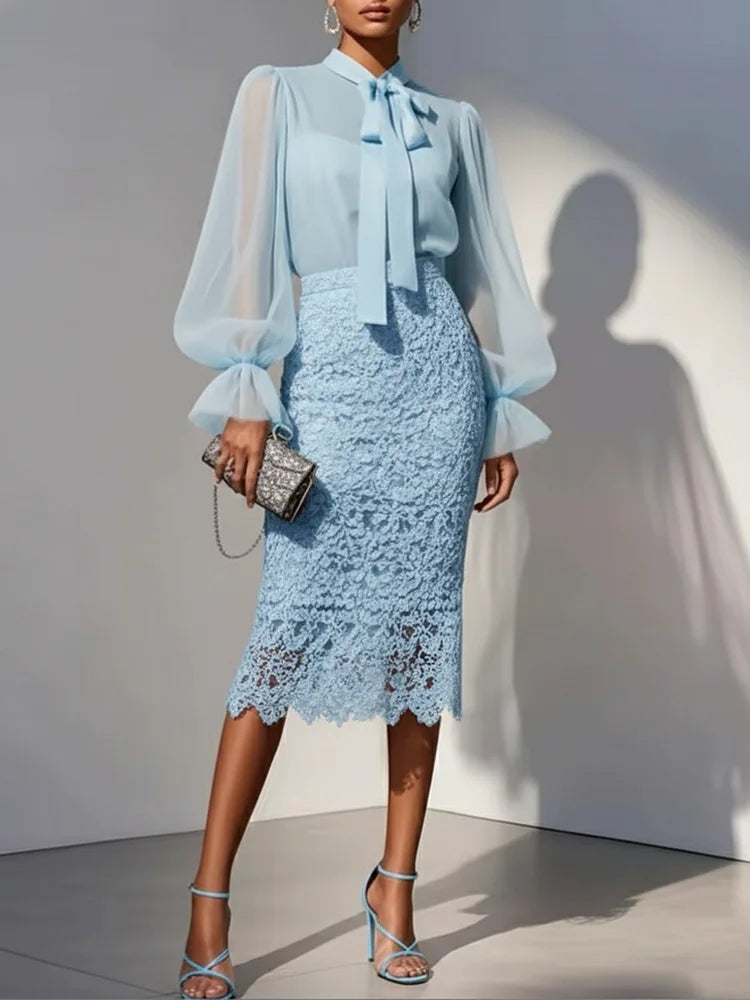 Elegante conjunto de duas peças composto por blusa de chiffon e saia de renda