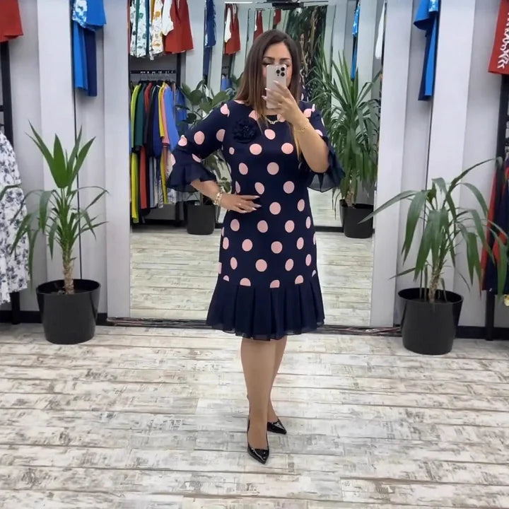 Vestido plissado às bolinhas para mulher