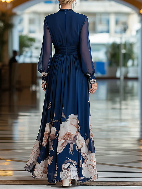 Vestido comprido floral plissado azul marinho com decote em V, mangas em tule e