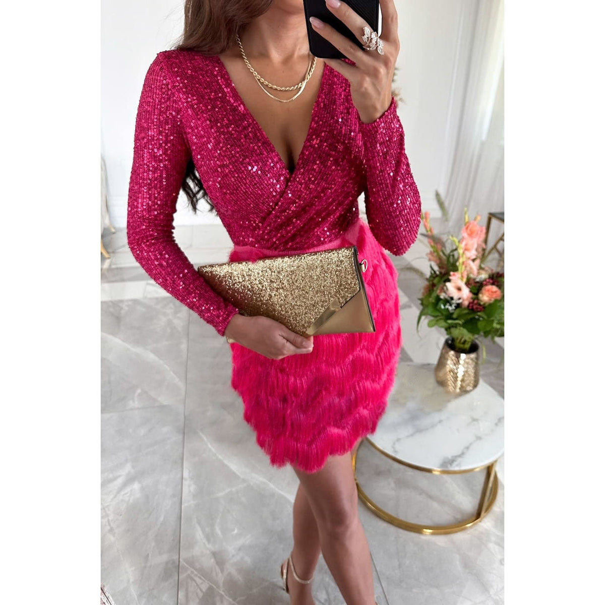 mini vestido de lantejoulas com franja