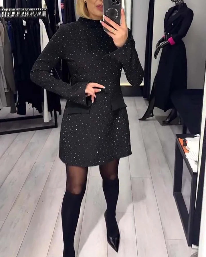 Vestido feminino elegante e brilhante