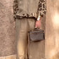 Fato casual de senhora em algodão e linho com estampado de leopardo e gola redonda