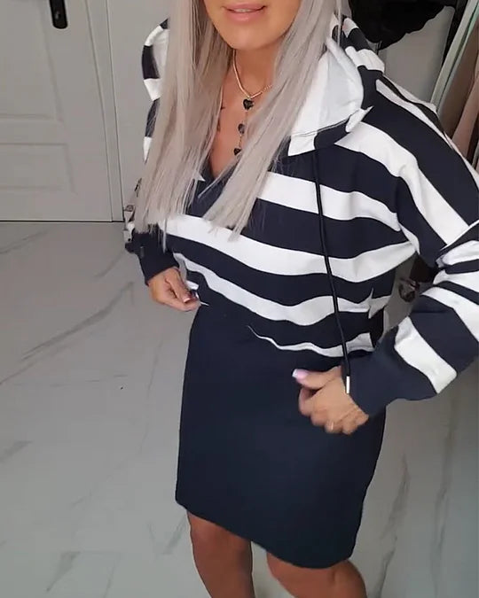 Conjunto casual às riscas com capuz
