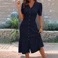 Elegante vestido midi de renda com decote em V, mangas abalonadas e folhos.