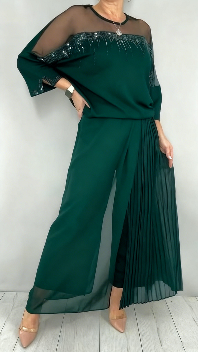 Conjunto de blusa com decote redondo e painéis em tela + calças pantalonas plissadas