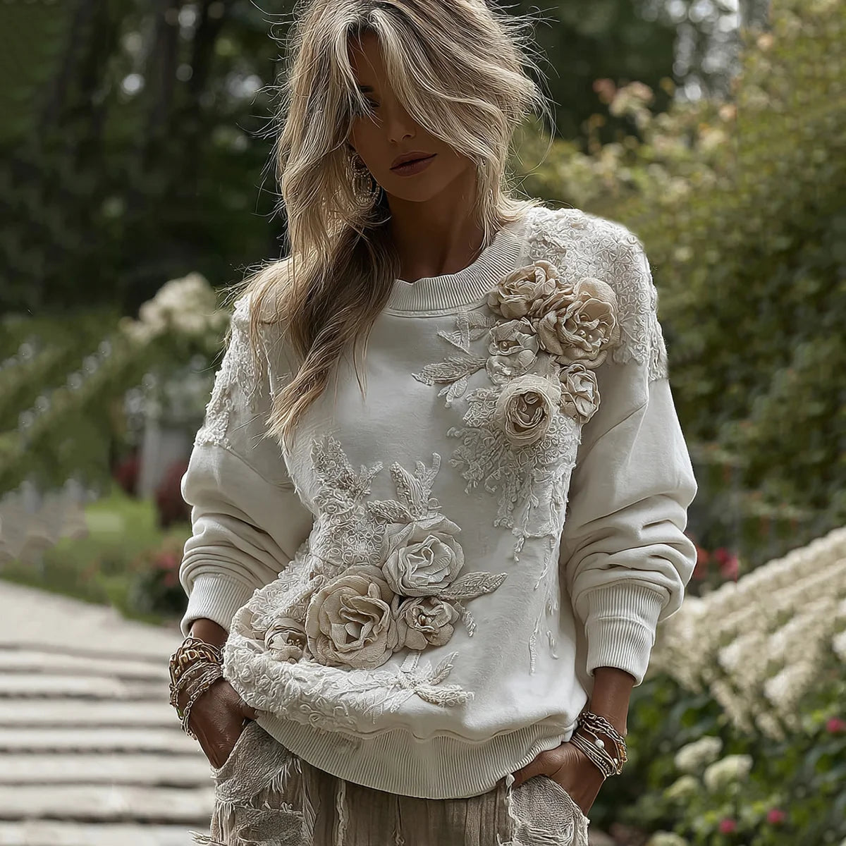 Sweatshirt de mulher vintage com patchwork floral e aconchegante