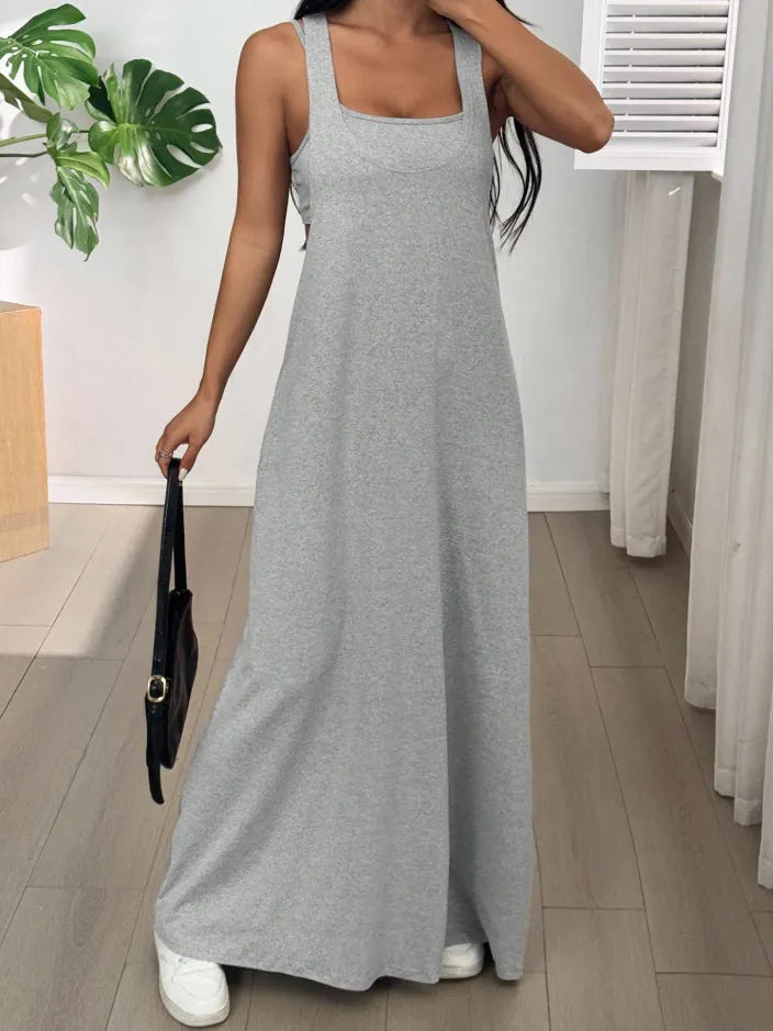 Vestido comprido de senhora, de duas peças, estilo regata, com recortes laterais