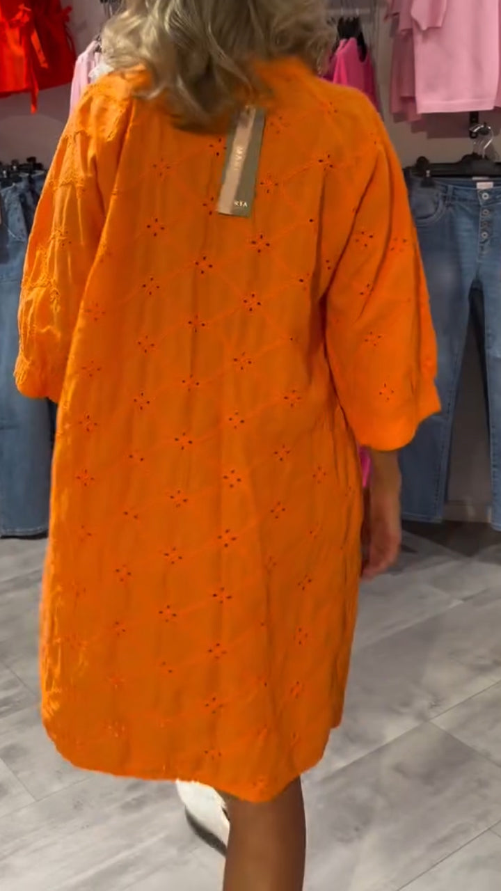 Vestido casual para mulher com decote em V e decote vazado