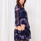 Vestido elegante com mangas franzidas