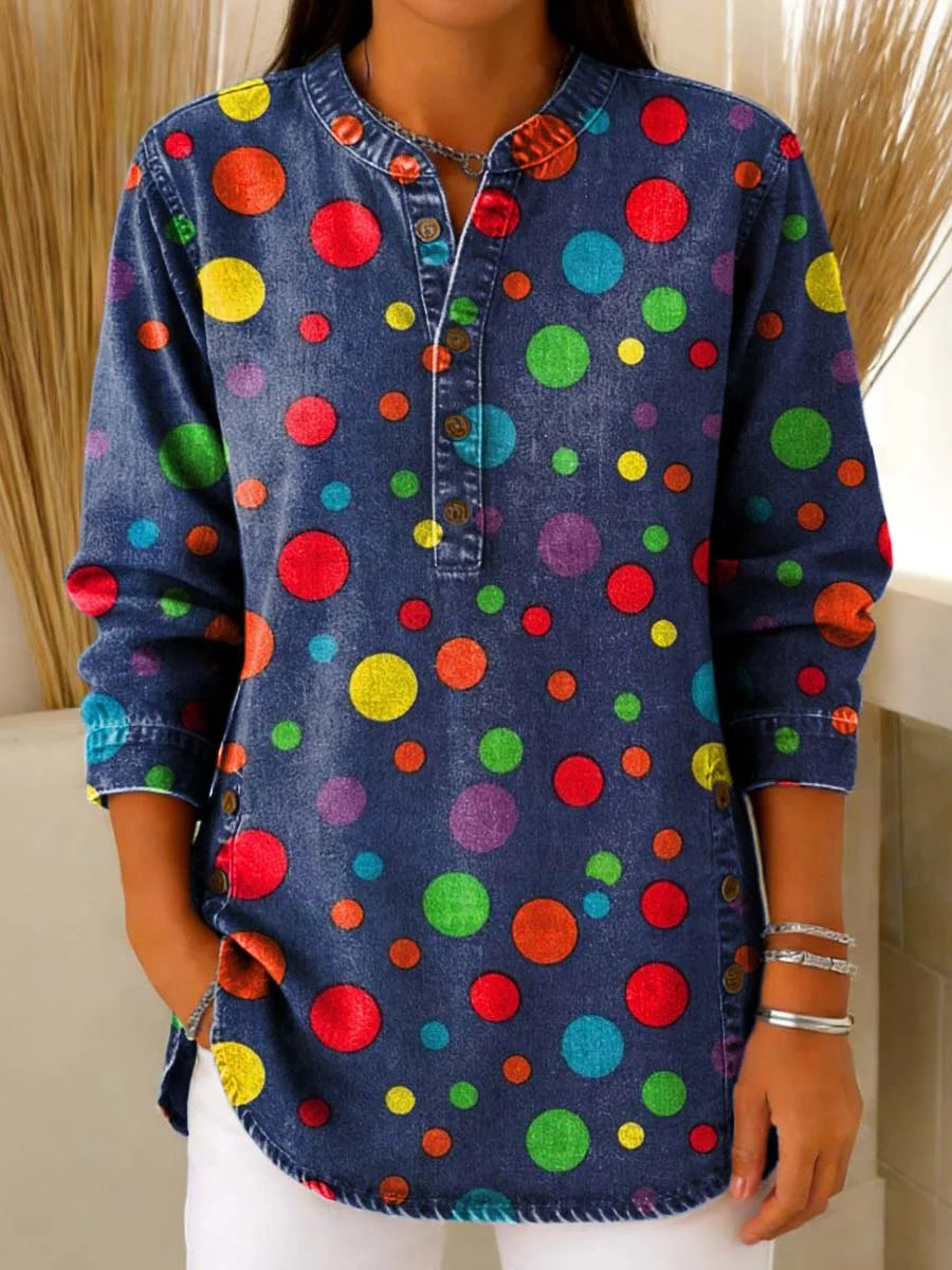 Camisa casual de mulher em algodão denim com estampado retro de bolinhas coloridas