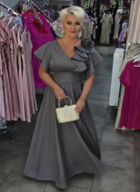 Vestido comprido com decote em V e estampado floral 3D