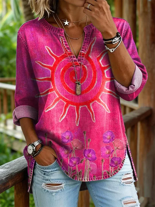 Camisa casual de mulher em algodão denim lavado com estampado floral de girassóis e decote em V.