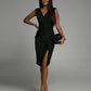Vestido com racha e decote em V