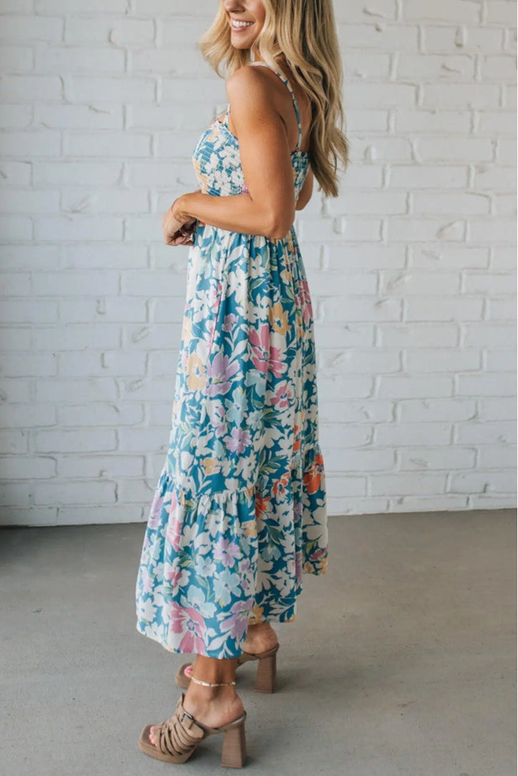 Vestido midi com alças e estampado floral
