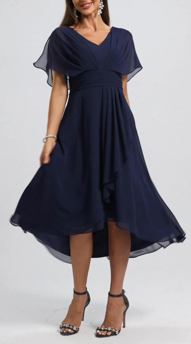 Vestido de menina com decote em V e entretela em chiffon