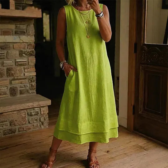 Vestido de mulher de algodão sem mangas com folhos em camadas