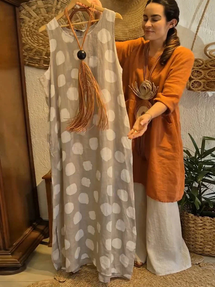 Vestido de senhora em algodão e linho, casual, largo, sem mangas, com estampado de bolinhas e gola redonda