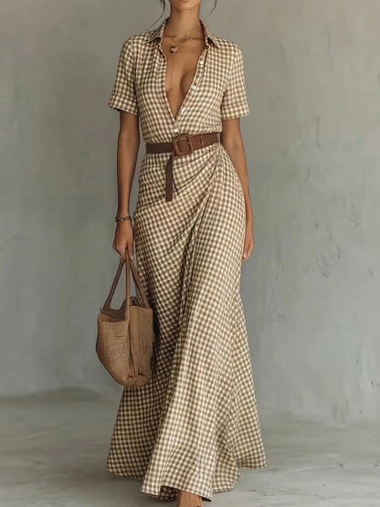 Vestido retro comprido com estampa xadrez e botões
