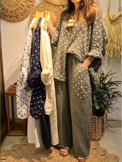 Conjunto casual de duas peças em linho e algodão com estampado de bolinhas