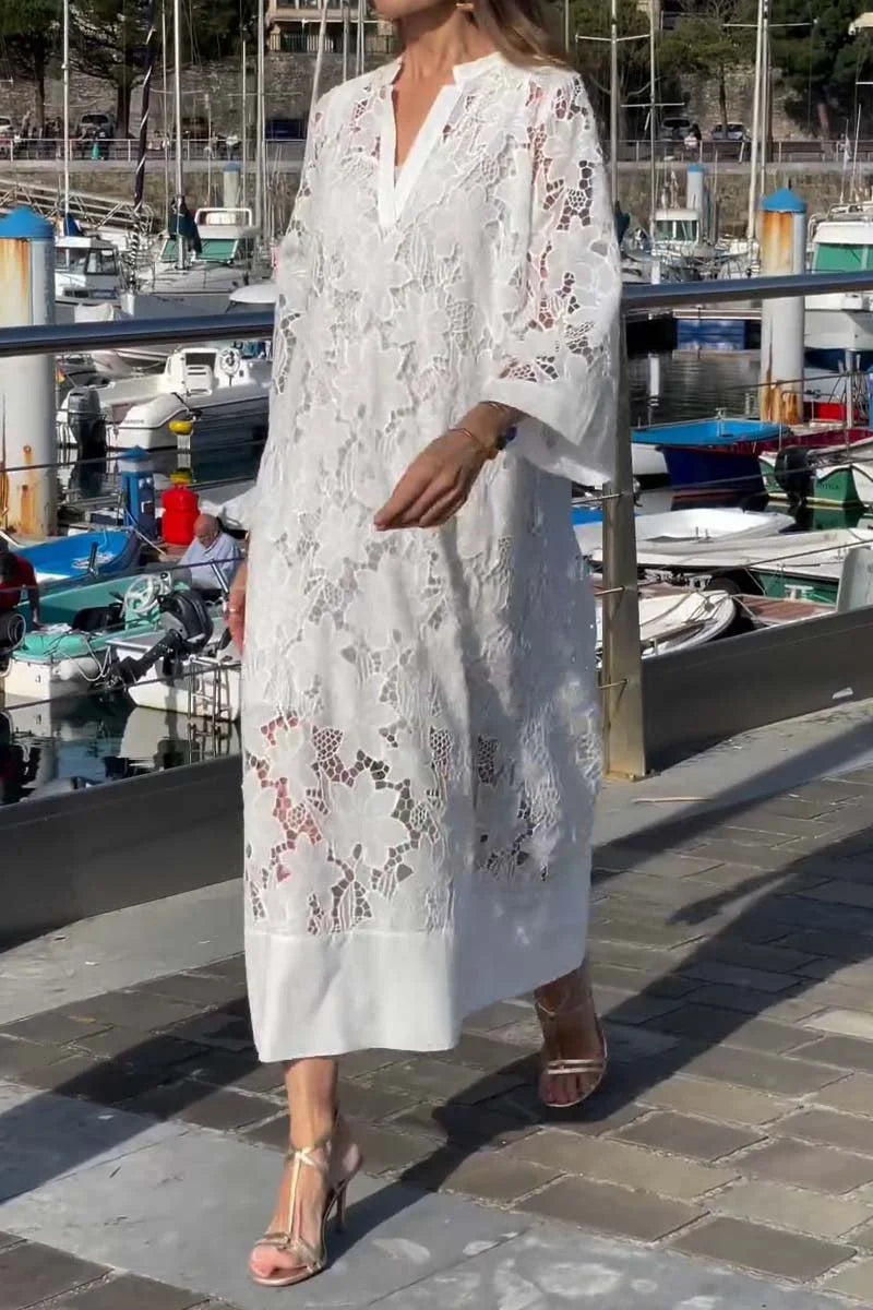 Vestido elegante de renda para mulher com decote em V