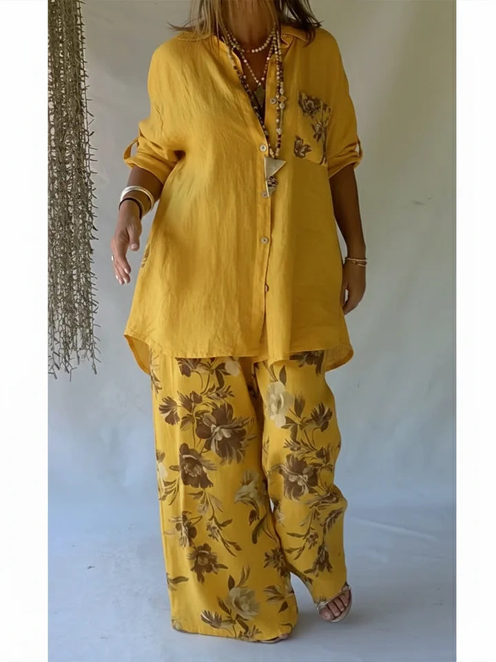 Conjunto de duas peças casual com estampado floral, composto por camisa e calças em linho e algodão