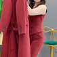 Conjunto de roupa de trabalho de três peças para mulher: colete + calças + casaco