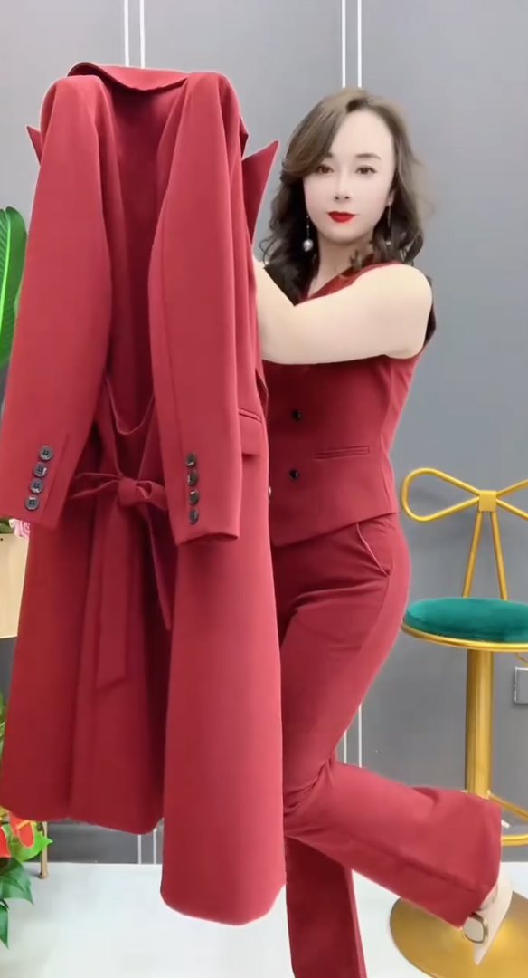 Conjunto de roupa de trabalho de três peças para mulher: colete + calças + casaco