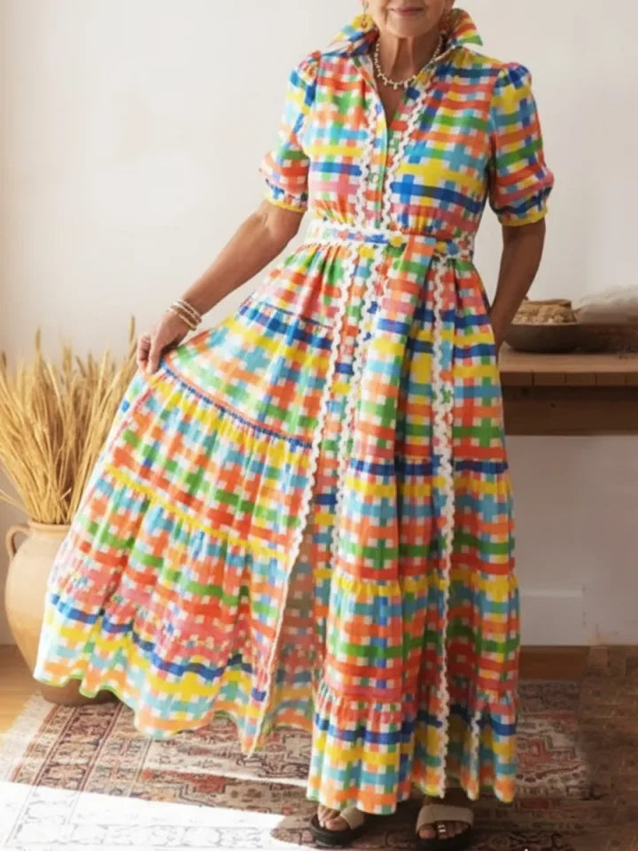 Vestido camiseiro com gola e estampado artístico de quadrados coloridos