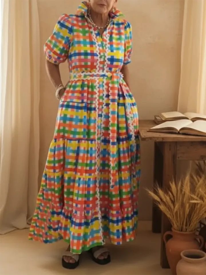 Vestido camiseiro com gola e estampado artístico de quadrados coloridos