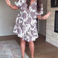 Vestido casual com estampado floral e manga abalonada