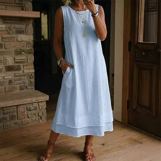 Vestido de mulher de algodão sem mangas com folhos em camadas
