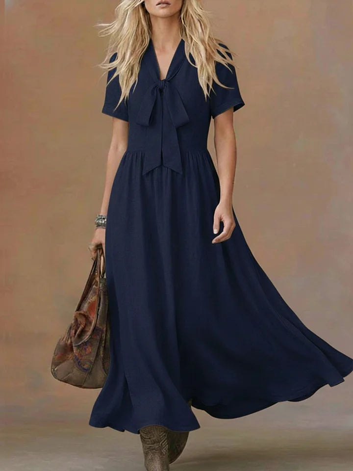 Vestido confortável em linho e algodão com atilhos na cintura