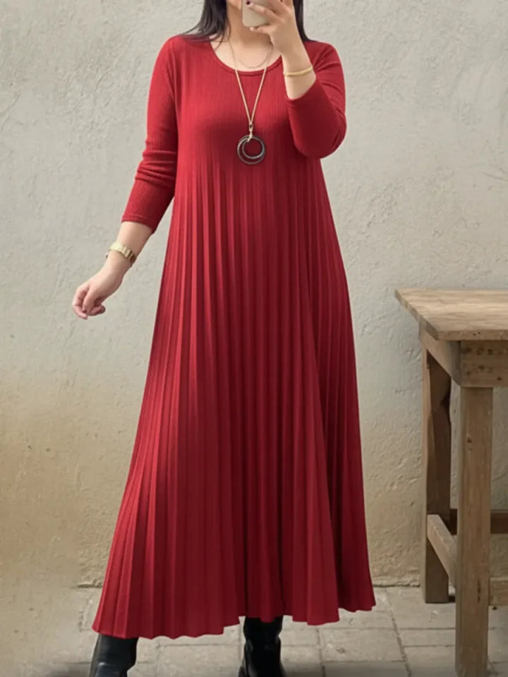 Vestido elegante de malha plissada em cor sólida