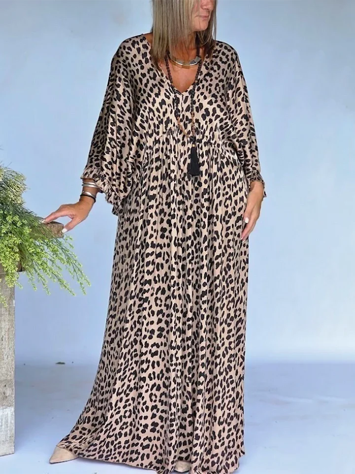 Vestido largo, elegante e confortável com padrão leopardo