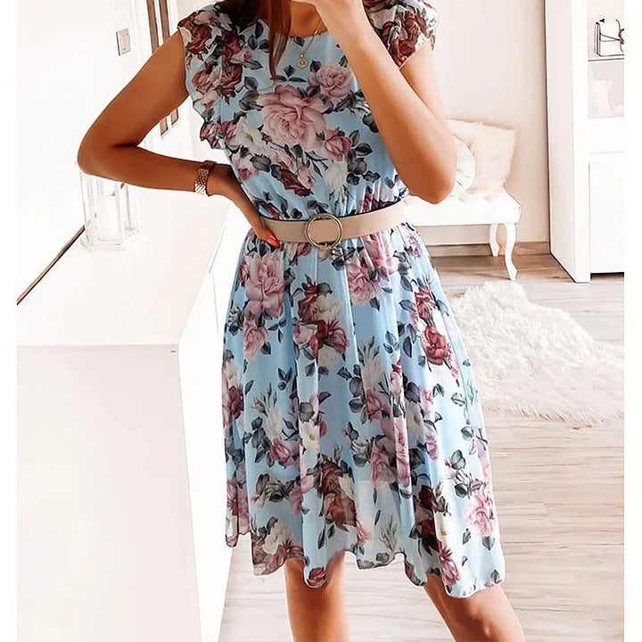 Vestido de mulher em chiffon floral com folhos e mangas