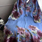 Vestido casual de mulher em algodão e linho com estampado vintage, mangas compridas e decote em V
