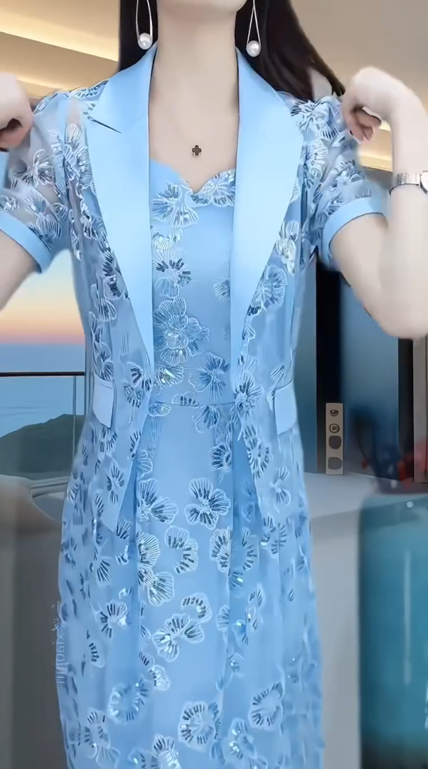Conjunto de casaco de malha e vestido para mulher bordado com strass