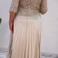 Vestido de menina com decote redondo e lantejoulas