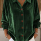 Blusa elegante em veludo com abotoamento simples
