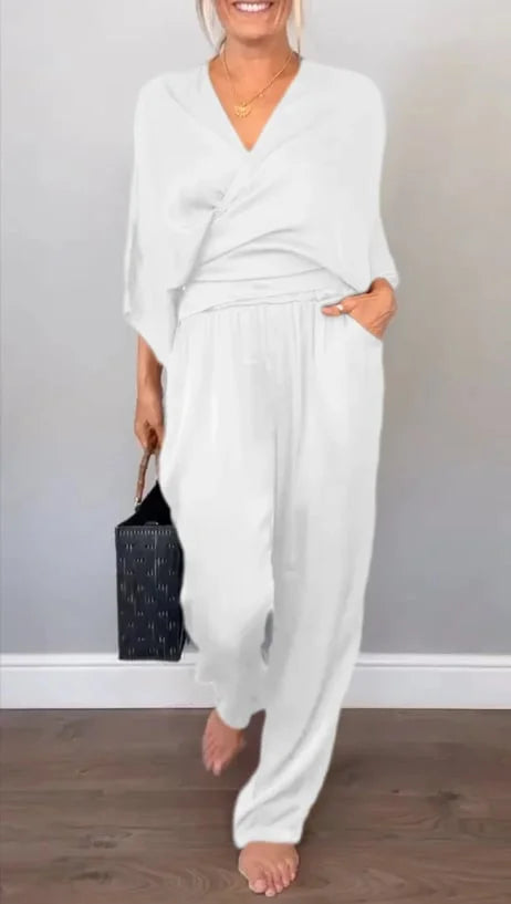 Conjunto de blusa e calças para menina com decote em V