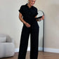 Um conjunto elegante com atilhos frontais