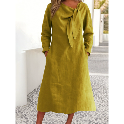 Vestido de cor sólida com decote redondo e manga comprida