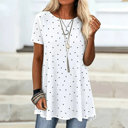 Blusa às bolinhas com manga curta e corte em A