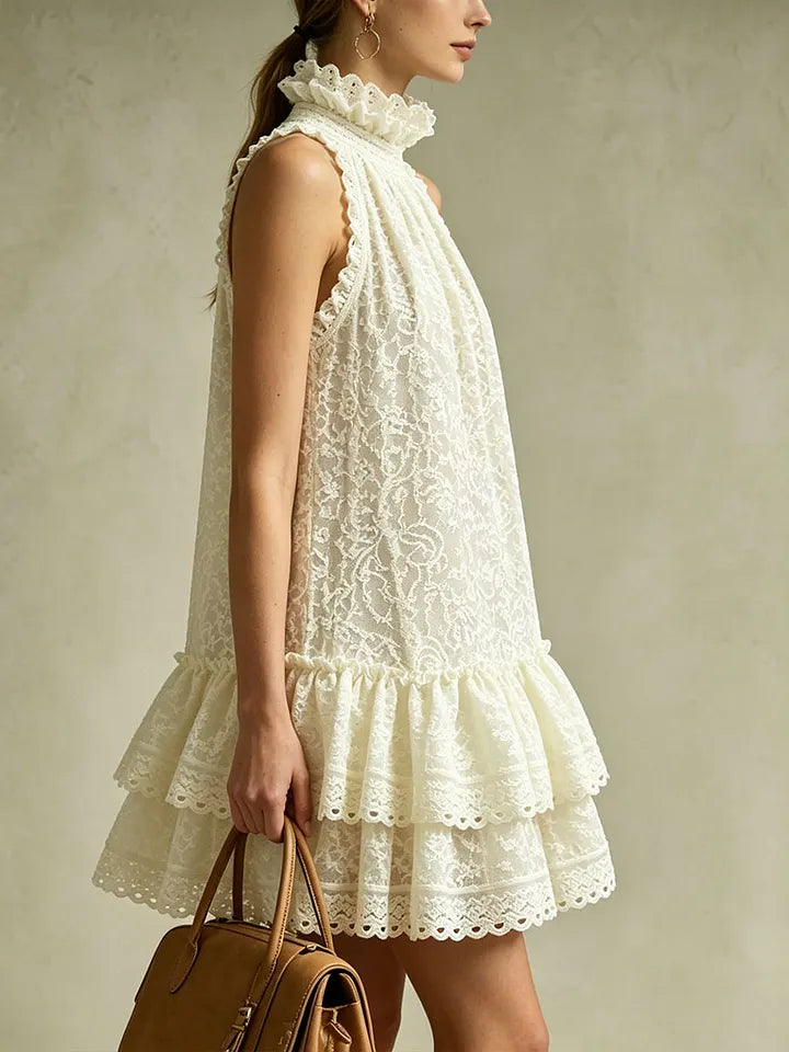 Minivestido Feminino Vintage Renda Bege, Sem Mangas e com Folhos